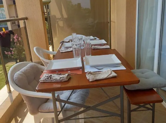 Sozopoli Hills, App B7 *