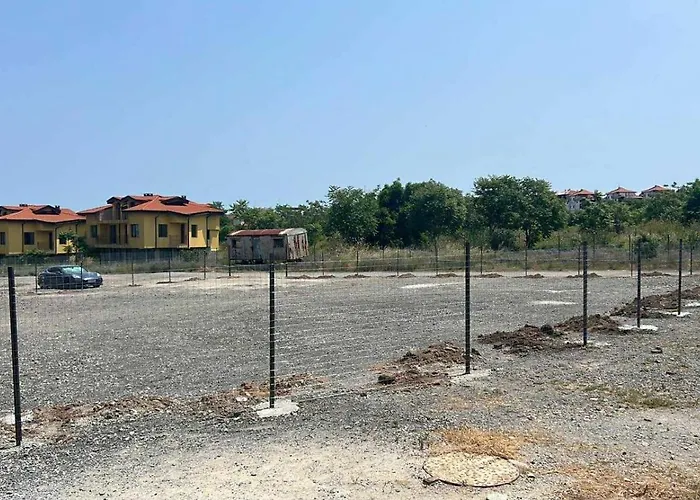 Sozopoli Hills, App B7 *